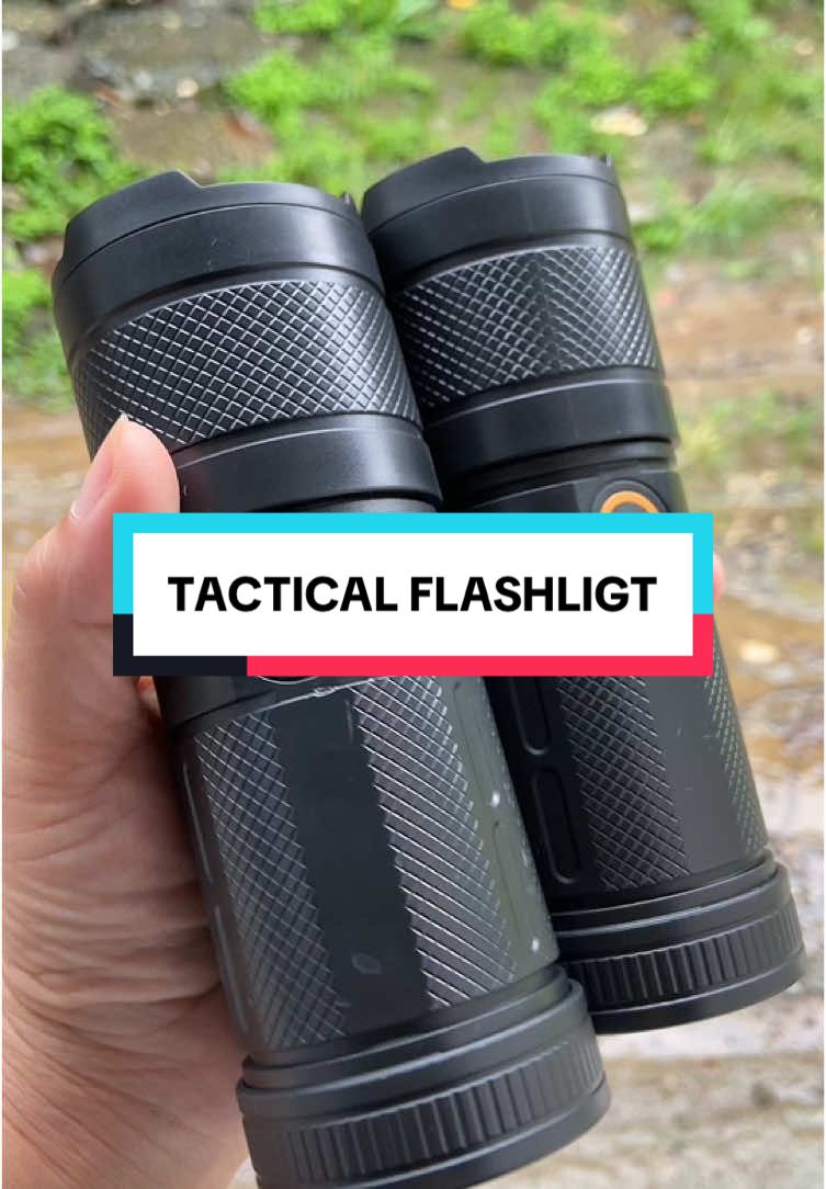 #flashlight #rechargeableflashlight #tacticalflashlight 