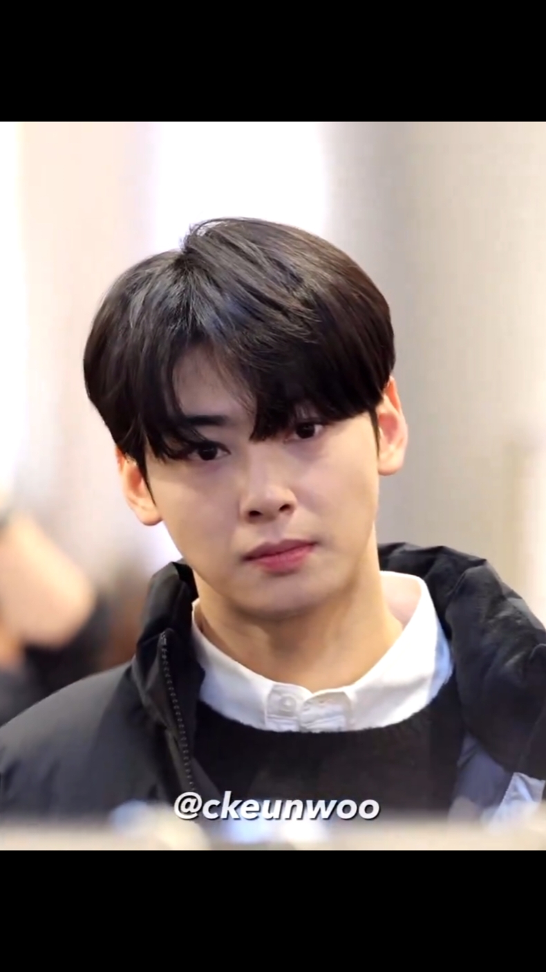 Did I just see an angel ?? I'm crying 😭😭 ctto  #차은우 #CHAEUNWOO #eunwoo #FYP 