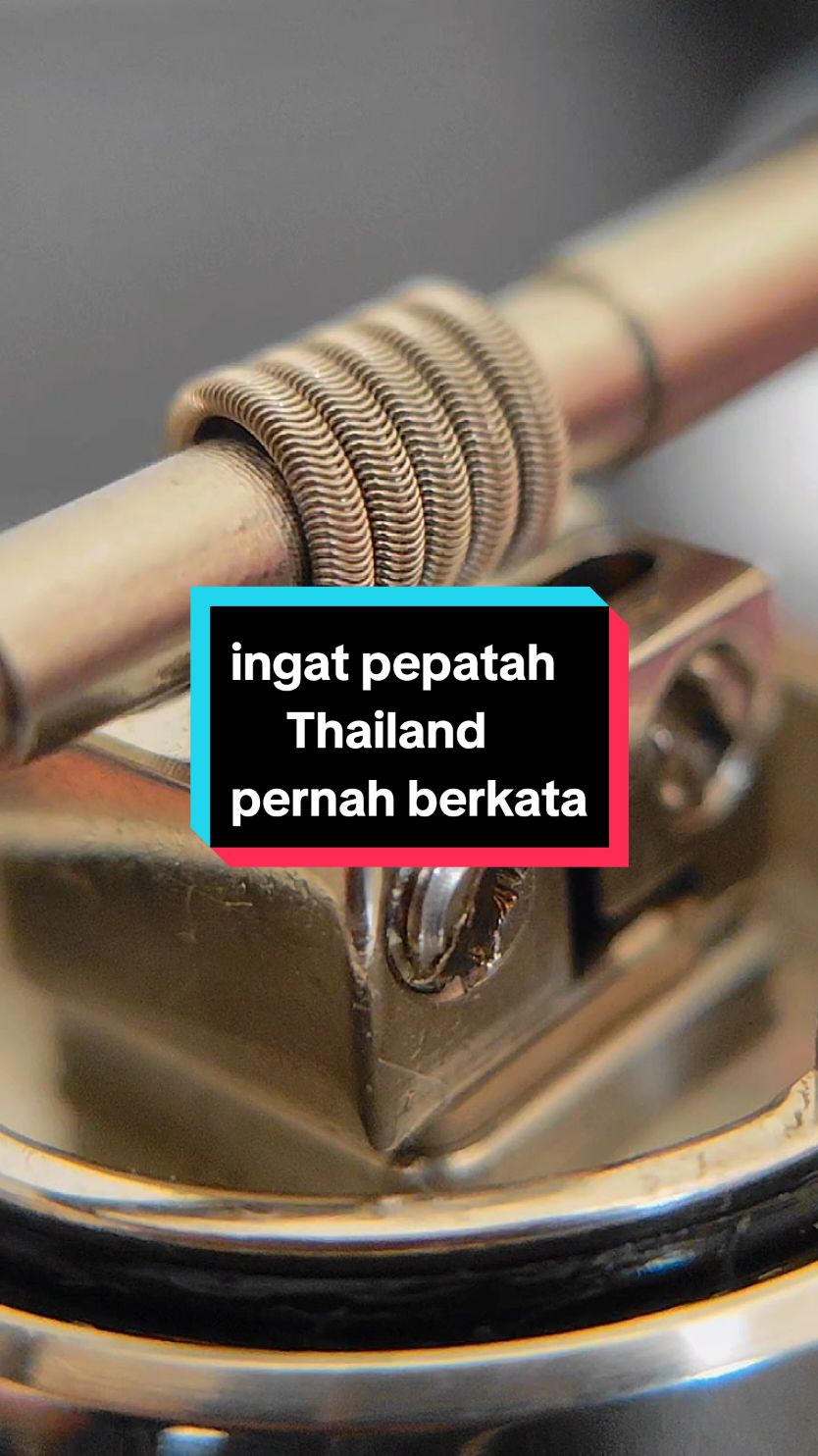 pepatah Thailand pernah berkata ?  #fyp #masukberanda #foryou #katakatalucu #statuslucu #quotes #sadstory #xybca #pepatahthailand #storytime #thailand #aesthetic 