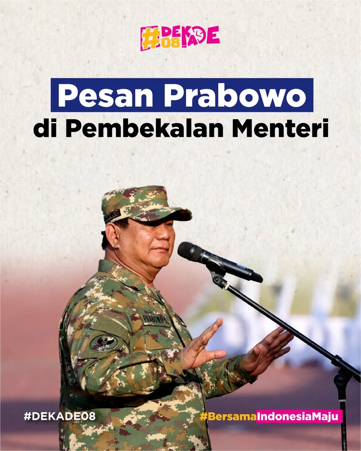 Presiden Prabowo Subianto ikut dalam kegiatan olahraga dan latihan baris berbaris dalam retreat di Akmil, Magelang, Jawa Tengah.  