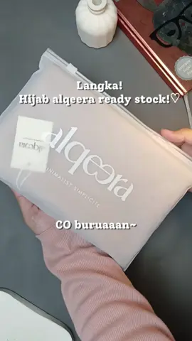Gerceppp rebutan stoknya😍 • #alqeera #hijabmalay #hijabovalmalay #hijabsegiempat #squarehijab #squaremalay #polycotton #alqeerahijab #hijabpremium #rekomendasihijab #fyp #paydaysale #promoguncang1010 #cuantanpabatas 