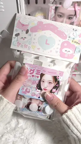 tự nhiên chán bo góc quá mng ơi😇 #irene #redvelvet #photocard #packingorders #packingphotocard #fyp #foryou #viral 