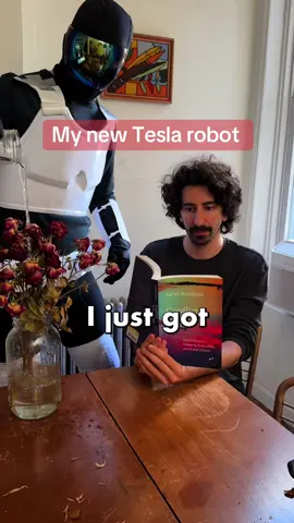 The new Tesla robot actually looks pretty cool #sketch #comedy #robot #optimus #elon 