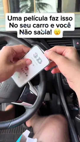 Com quantos anos você descobriu isso?😱  é só colocar uma película no pára-brisa do seu carro e você vai ter um painel digital que carros caros tem de fábrica ou cobram caro pra você colocar, nao vai precisar nem de multimídia. #dicas #tecnologia #celular #carro #gps #pelicula #jefdicastech