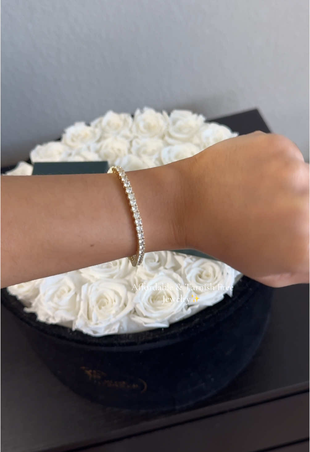 In love with all the jewelry I got from @Pavoi . Look at this tennis bracelet how stunning it is 😍 #tennisbracelet #pavoi #jewelry #affordablejewelry #tarnishfree #tarnishfreejewelry #rings 