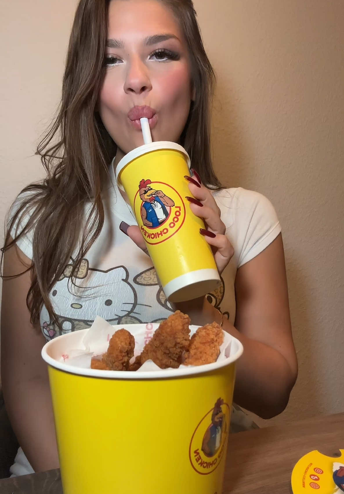 @Loco Chicken Mukbang 👀 - 10/10 noch nie so gutes Chicken gegessen 🐥 #fy #locochicken #mukbang #asmr #asmrsounds #asmrfood *unbezahlte Werbung 