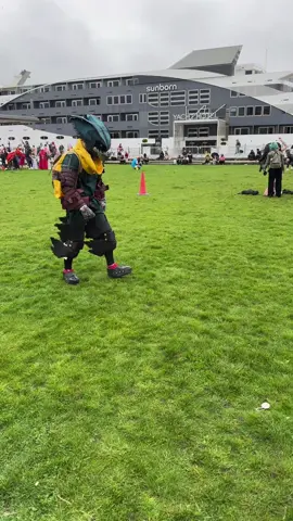 My scary dogs privilege @MCM Comic Con 🔥 thanks @Charlie 👑🎲 @Coraxion_Cosplay  #cosplay #bnhacosplay #vigilantedeku #deku #tokoyami #erazerhead #myheroacademiacosplay #bokunoheroacademia #cosplayer  #foryour #fyp