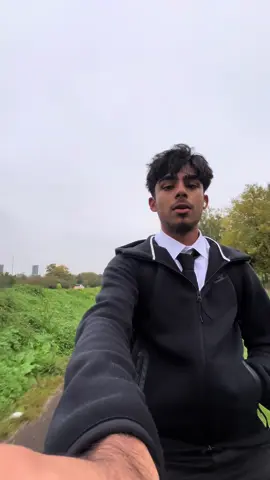 voice is gone 😂 #fyp #foryoupage #explorepage #school #schoolvlog #Vlog #sixthform #highschool #late #uktiktok #viral #zach 