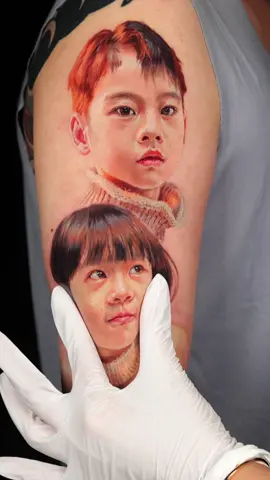 👧🏻👶🏻Daughter and Son portraits for their dad.Please wait for the reveal🙆🏻‍♀️ #tattoo #tattooideas #asmr #tattooartist #tattoolover #tattoolife #familyportrait #babytattoo #daughter #son #artist #artistsoftiktok #tattooart #drawing #detailing #viralvideo #parents #cute #touching #tattooing 