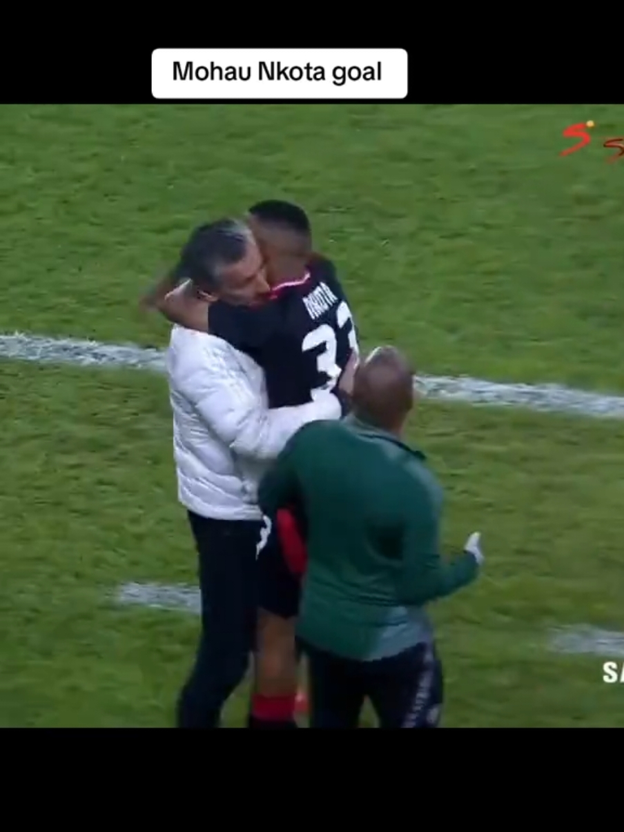 Mohau Nkota goal  #orlandopiratesfc #orlandopirates #orlandopiratesfans #mohaunkota #joseriveiro #oncealways #happypeople 