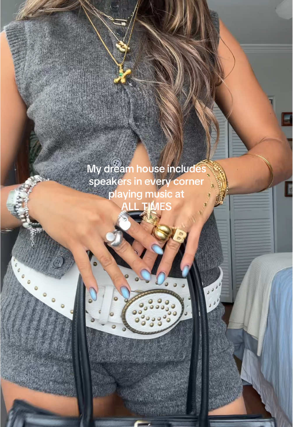 I saw this somewhere and i couldnt relate harder bro #draft #OOTD #jewelry #jewelrygirl 