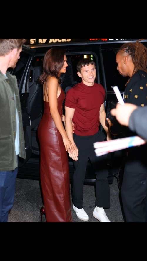 Impriman más tom hollands 🙂‍↕️ #tomholland #zendaya #tomdaya 