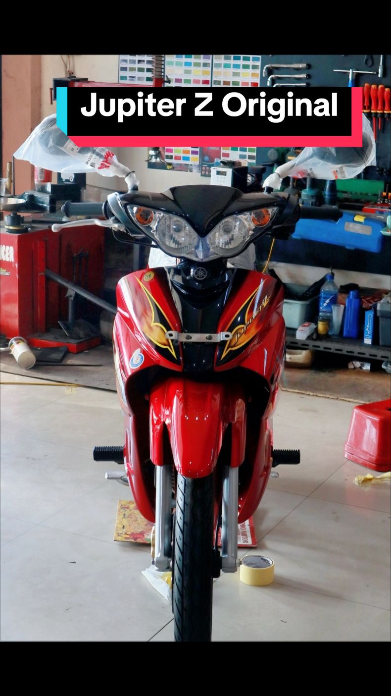 Jupiter Z burhan 2009 full original  *Km asli 700an *Ban asli tembus depan belakang 2009 *striping full original *body full original #mekanikmuda #mekaniktiktok #bengkelmotor #bengkel #mekanik #jupiterz #jupiterzburhan #jupiterzburhan110cc 