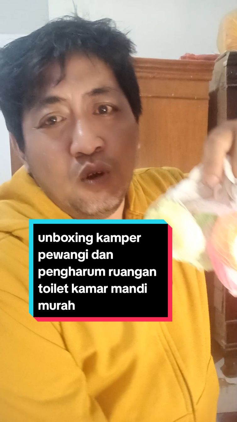 unboxing pengharum ruangan, kamar mandi, lemari pakaian,kamar tidur pengharum model kamper ini mempunyai wangi yang khas dan wangi buah buahan yang segar dalam 1 buah kamper bisa bertahan sampai 1 bulan cocok ditaruh disudut kamar mandi, daerah dapur, kamar tidur dicantumkan di kipas angin ataupun AC di sudut lemari yang membuat isi lemari wangi tidak apek #promotiktok #belanjamurah #TikTokShop #belanjatiktok #spill #videolebihpanjang #unboxing #kamper #kampermurah #kamperruangan #kamperlemari #pengharum #pengharumruangan #pengharumkamarmandi #pengharumtoilet #pengharumdapur #pengharumkamartidur #pengharumlemari #pengharumbaju 