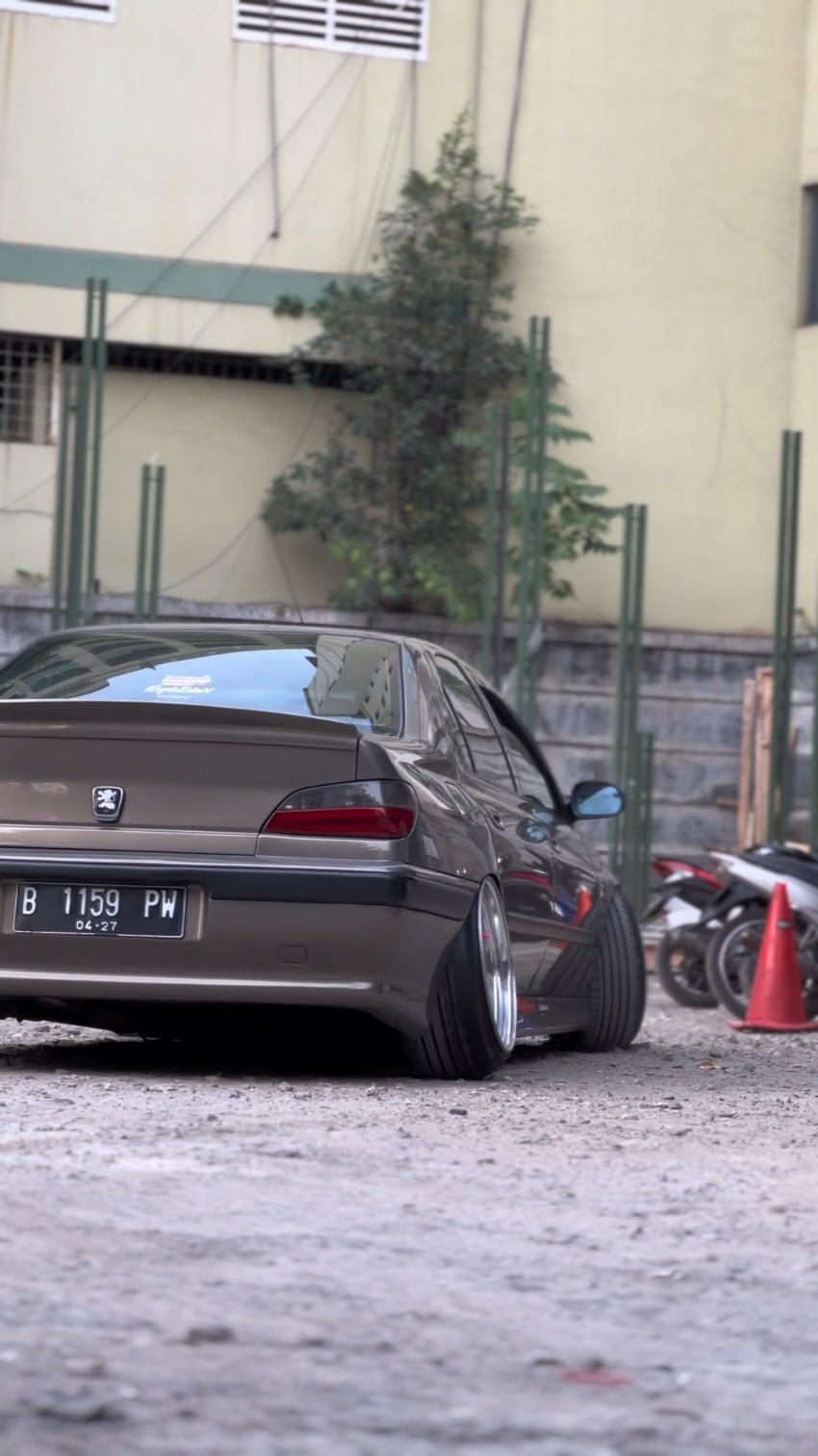 Verdy ngelancong kebandung ✌️🔥 #peugeot406 #foryoupage #fyp #carsoftiktok 