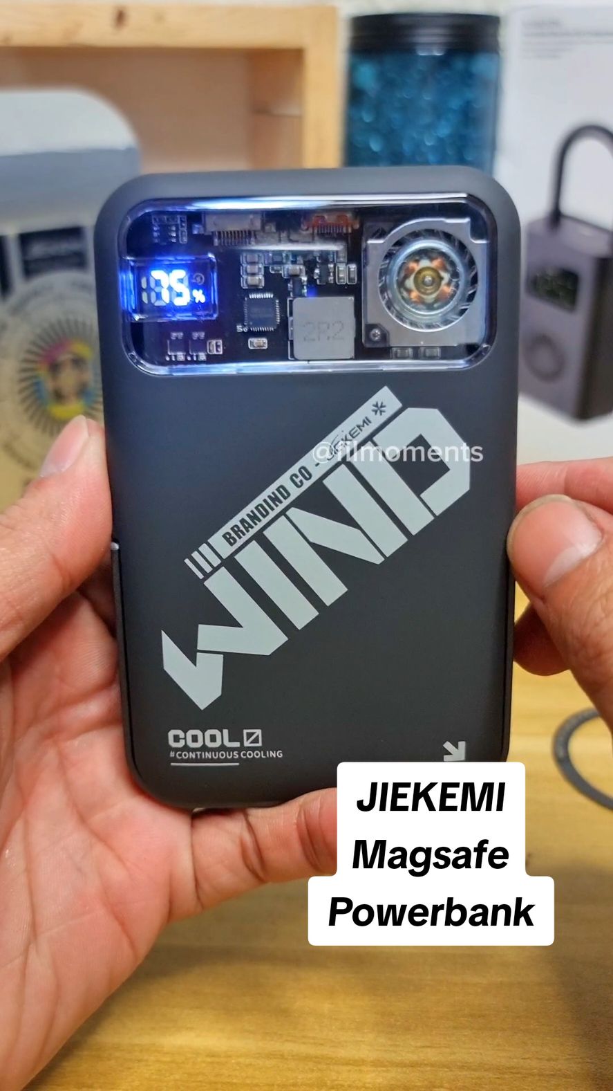 10000Mah Magnetic Wireless Fast Charge Power bank. @jiekemi_philippines #filmoments  #basixpowerbank  #wirelesspowerbank  #magneticwirelesspowerbank  #wirelesscharging  #batterylife  #charger  #minipowerbank  #typec #iphone  #tiktokfinds 