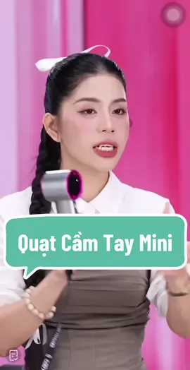 #CapCut Zô săn quạt cầm tay mini ở livestream chị @Hằng Du Mục 🐫 nha ơiiii 💁🏻💁🏻💁🏻🪭🪭🪭 #hangdumuc #hangdumucentertainment #hangdumuclive #fyp 
