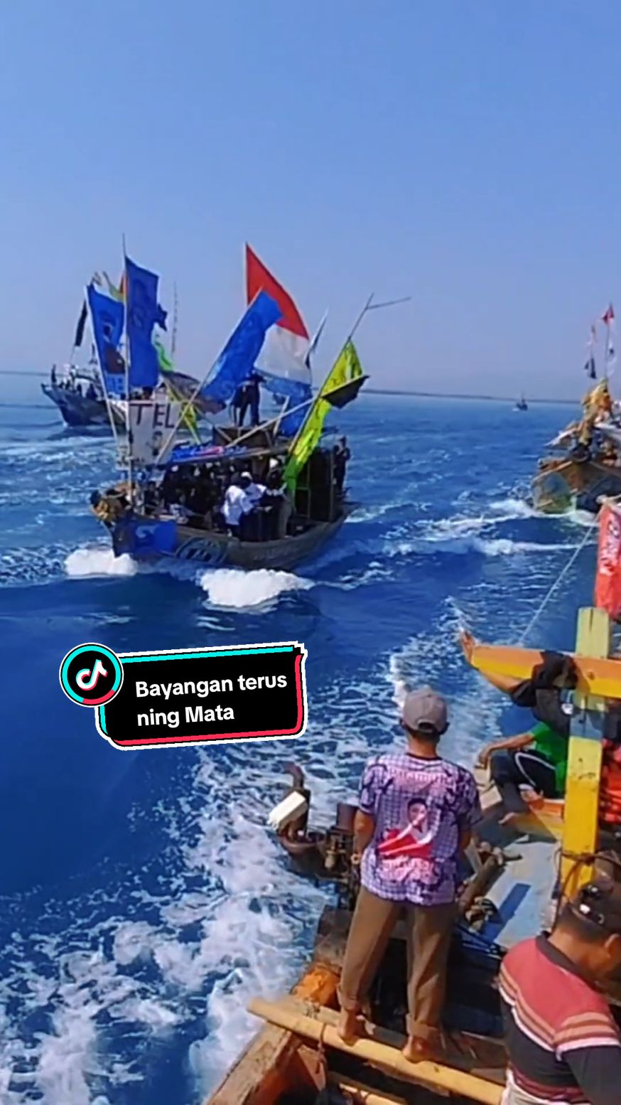 Kelingan #Fidriktv11 #fidriktv #fidrik11 #reels #fypシ゚viral #pestalautkrakahan2024 #perahu #nelayan #bayangan #kelingan #lagutarling #lagunostalgia 