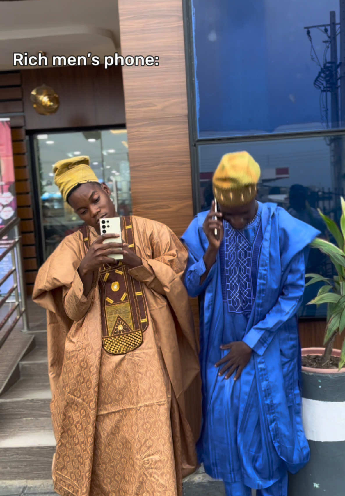 Rich boys phone vs Rich men’s phone😮‍💨