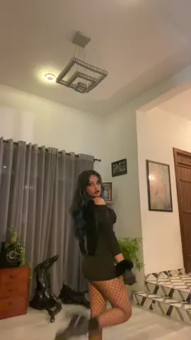 DARK ANGEL🖤😈#halloweenlook #halloweencostume #sanuliya #darkangel #viralvideo #outfitcheck #viralvideo #onemillionaudition #tiktokviral #onemillionaudition #outfitinspo #colombo 