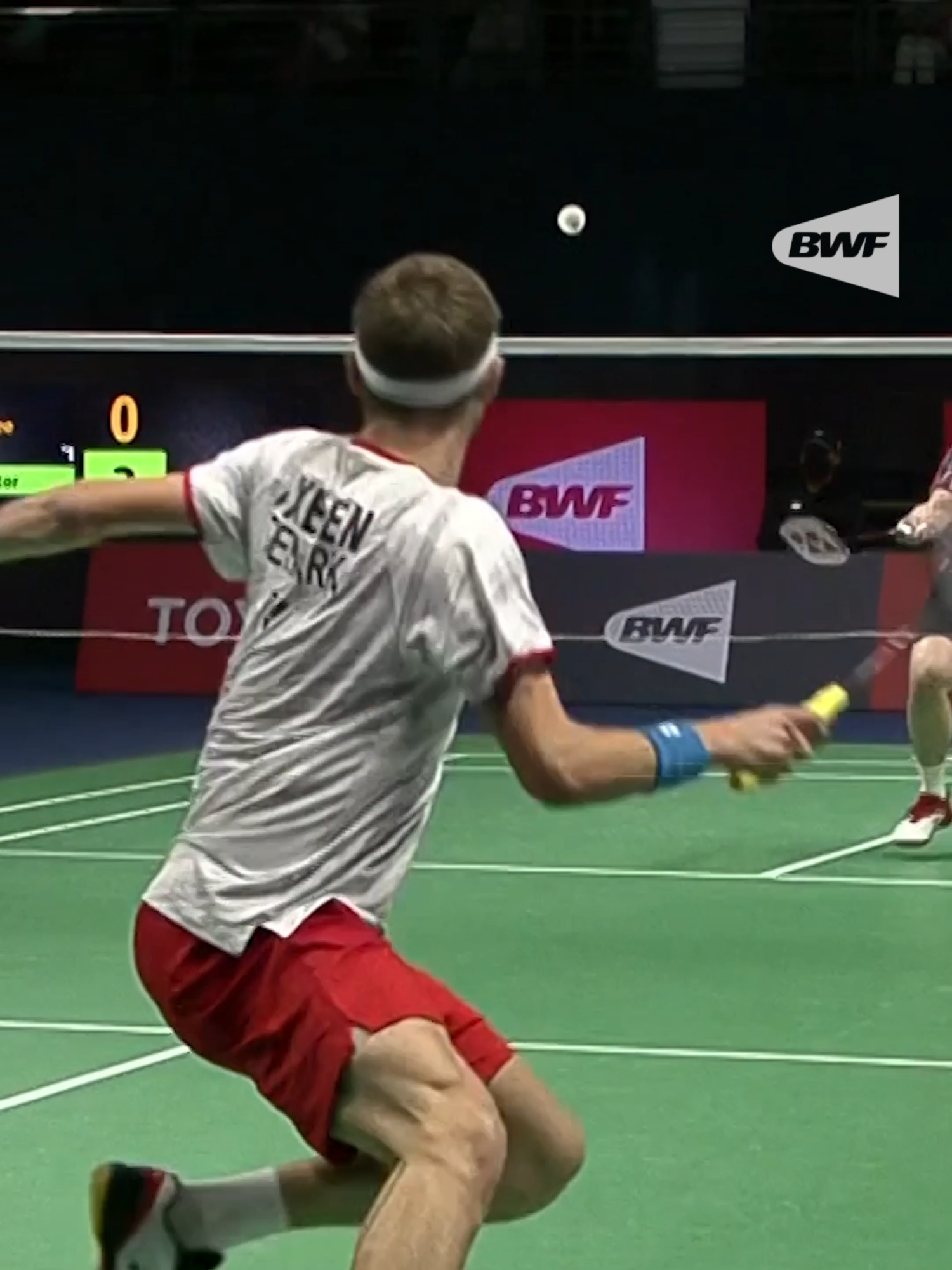 Enjoy this @viktor.axelsen7 trickshot from the archives! 🎥🤩 #bwf #badminton #badmintonplayer #badmintonskills #trickshot #badmintontiktok #viktoraxelsen