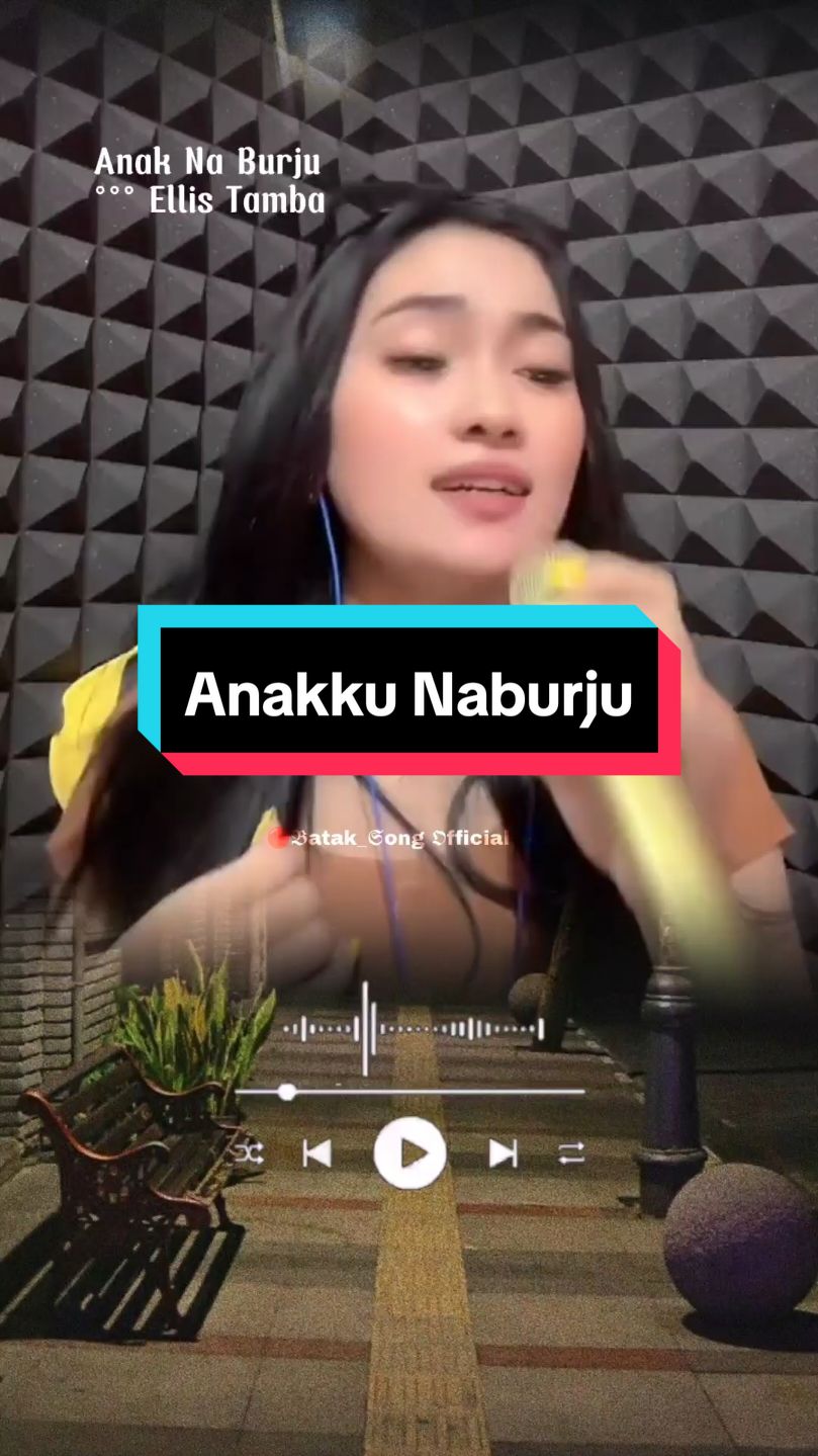 Cover : Ellis br. Tamba Judul : Nanakku Naburju #creator  #bataksong  #lirikbatak  #bataktoba  #batakviral  #batakpopuler  #bataknese  #bataktiktok  #tiktok  #viral  #fyp