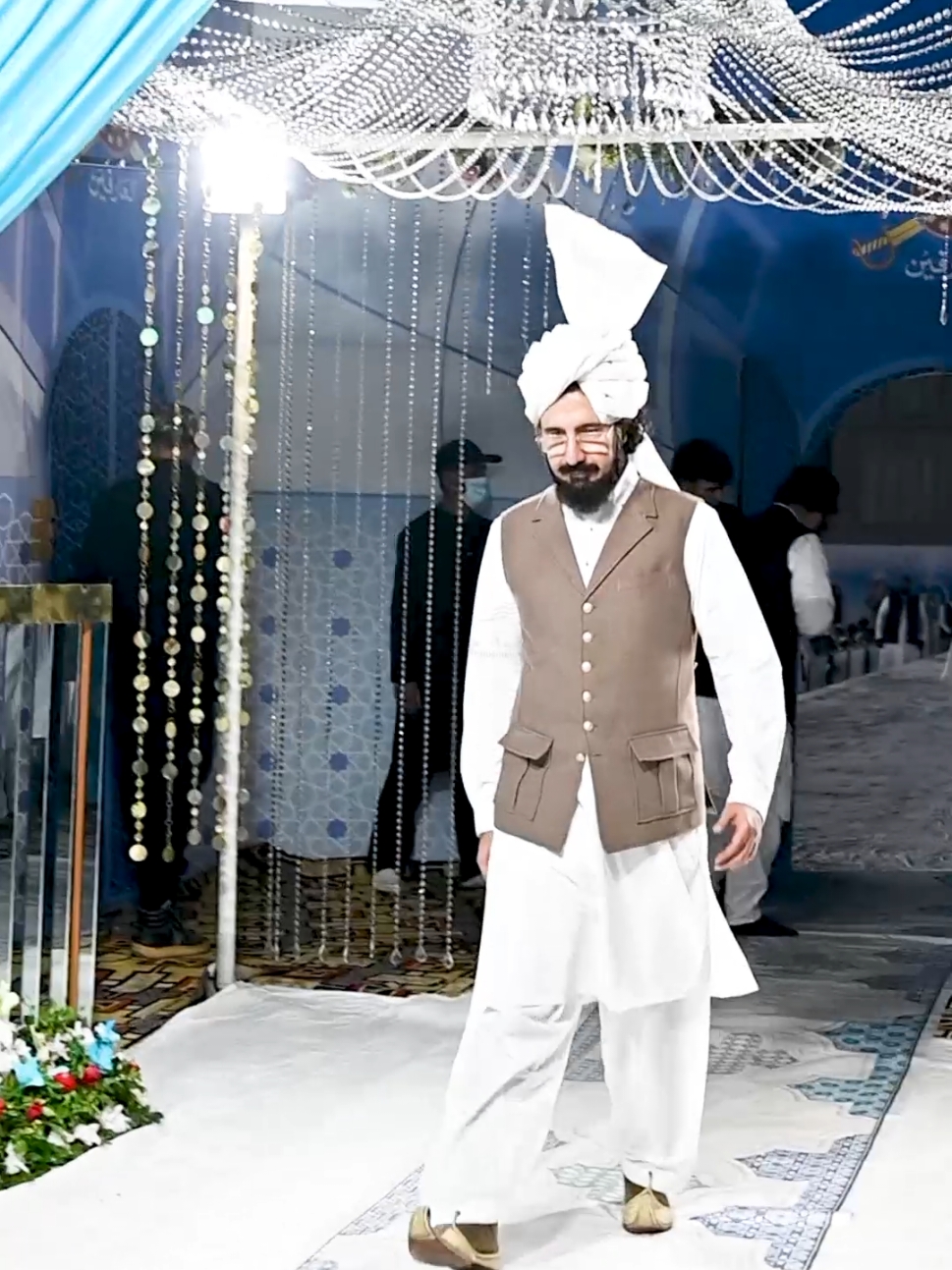 Sahibzada Sultan Muhammad Ali Darbar Hazrat Sultan Bahoo #Sultan #SahibzadaSultan #SahibzadaSultanMuhammadAli #HaqBahoo #SultanBahoo #ForYou #Cute #TikTok #Milad #Program #Urs #Mehfil #Meeting #Conference 