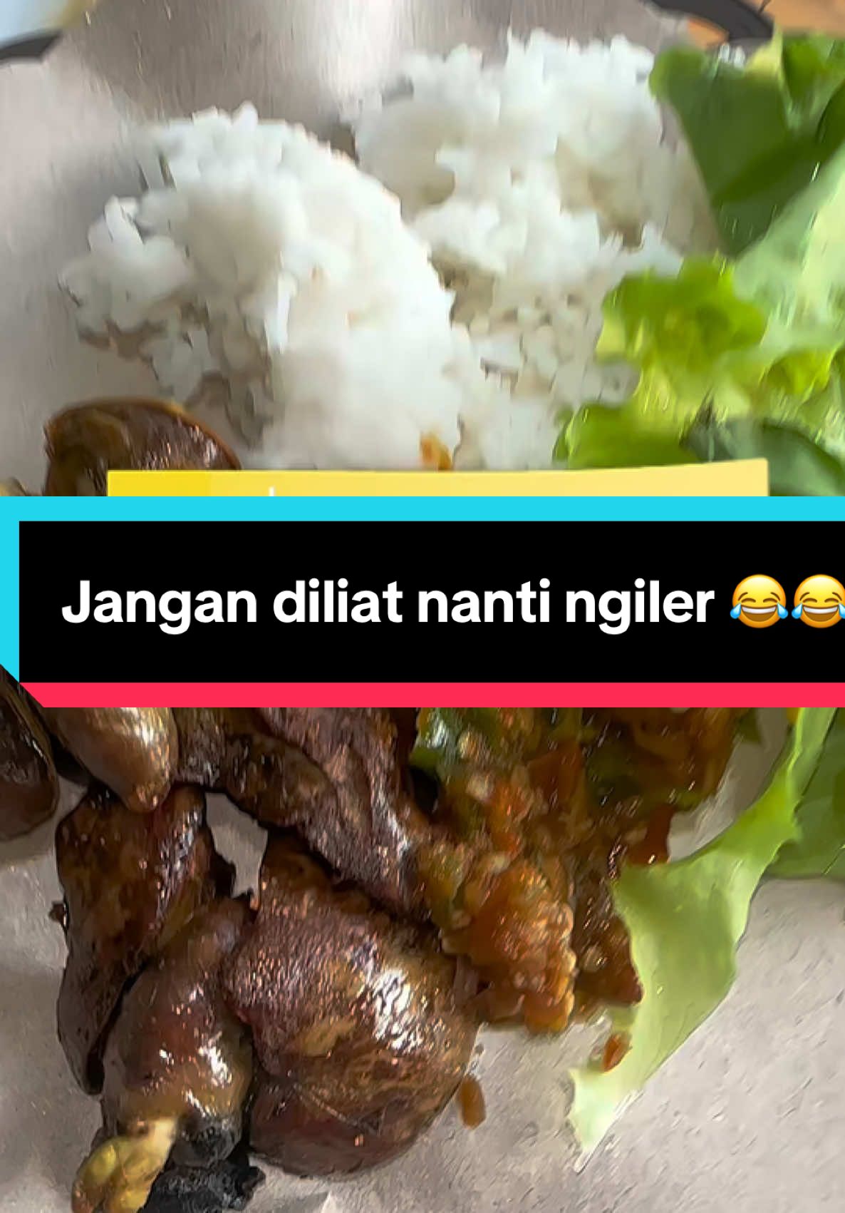 Dapur pelataran  #makanan#fyp#jambikuliner#jambipride🏴‍☠️#jambiviral#jambitiktok#foodvlogerjambi#foodvloger#Sambeldadakan,#kuliner 