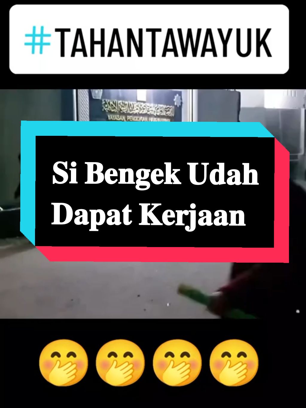 si bengek udah dapat kerjaan 🤭 #bengek #fyp #viralvideo #TikTokTainment #prank #pocong #ghost #joke #funny #comeddy #TAHANTAWAYUK #deka_zjz 