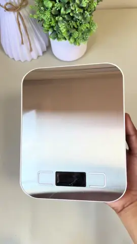 Nagka calorie deficit ka rin ba kagaya ko? para sayo tong food  scale na to bii. 😊 #kitchenscale #foodscale #foodweighingscale #caloriedeficit #fatloss #countcalories #Fitness #fyp #viralvideo 