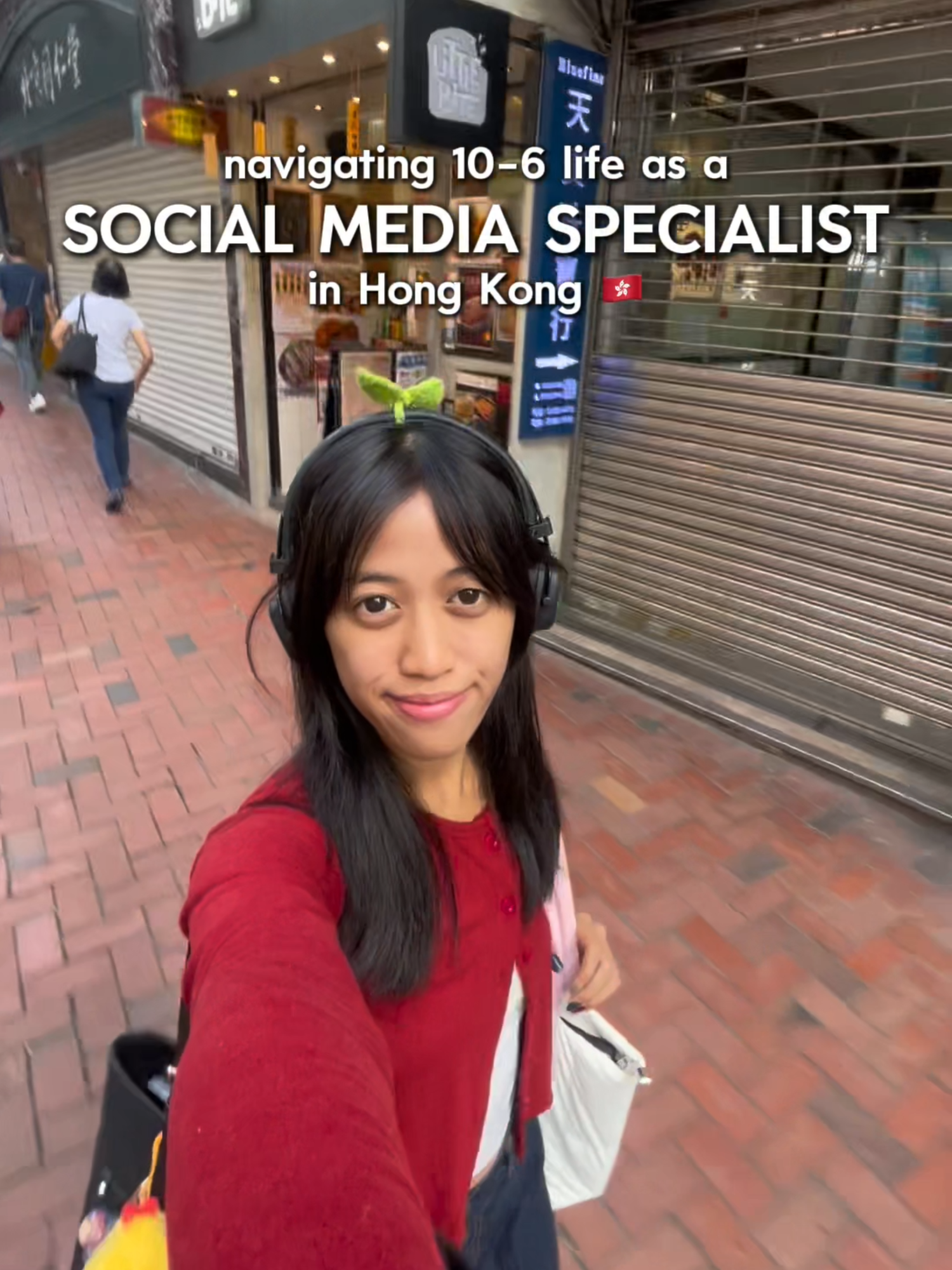 my 10-6 life as a social media specialist in hong kong! she's a full time marketing girlie now :) #expatlife #hongkong #marketing