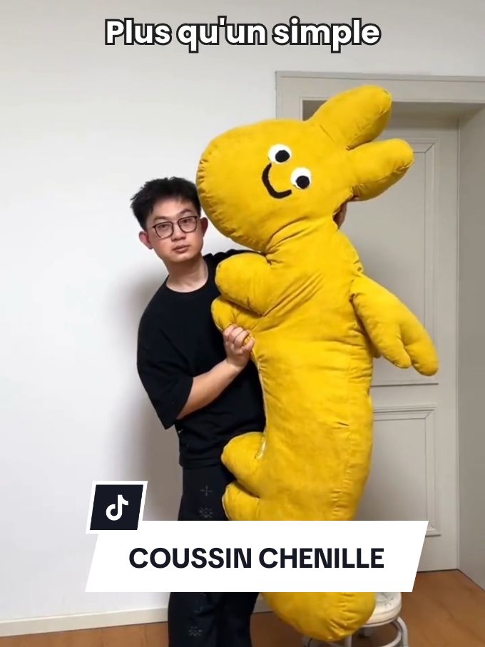 Découvrez comment j'ai créé un énorme coussin pensé pour apaiser et réconforter les enfants autistes ! Suivez-moi dans ce projet DIY réconfortant qui est un véritable cocon de douceur qui me donne une sensation de sécurité incroyable ! #DIY #homemade #coussin #autisme 