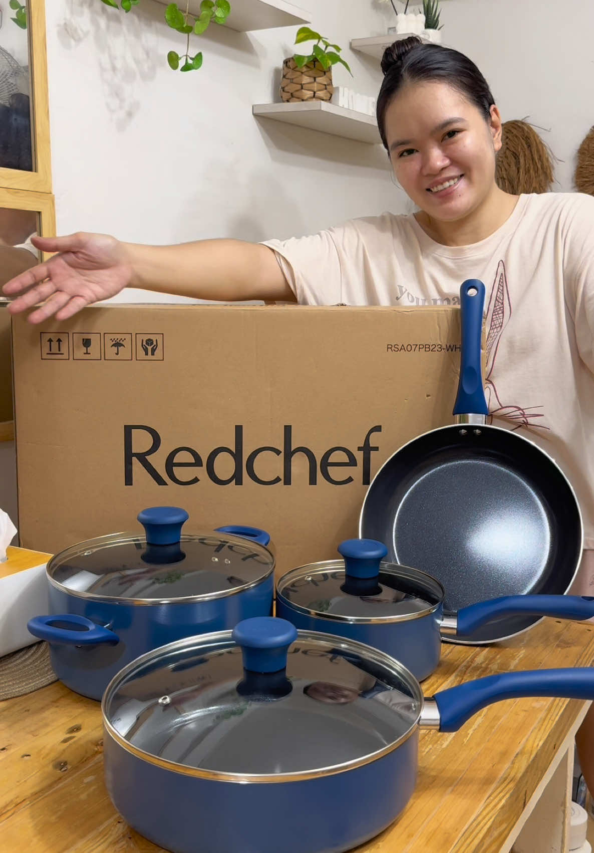 LABAS ANG MGA MAHIHILIG SA COLOR BLUE 💙.. #redchef #redchefcookware #cookware #cookwareset #trending #viral #fyp #rodalenenavarro 