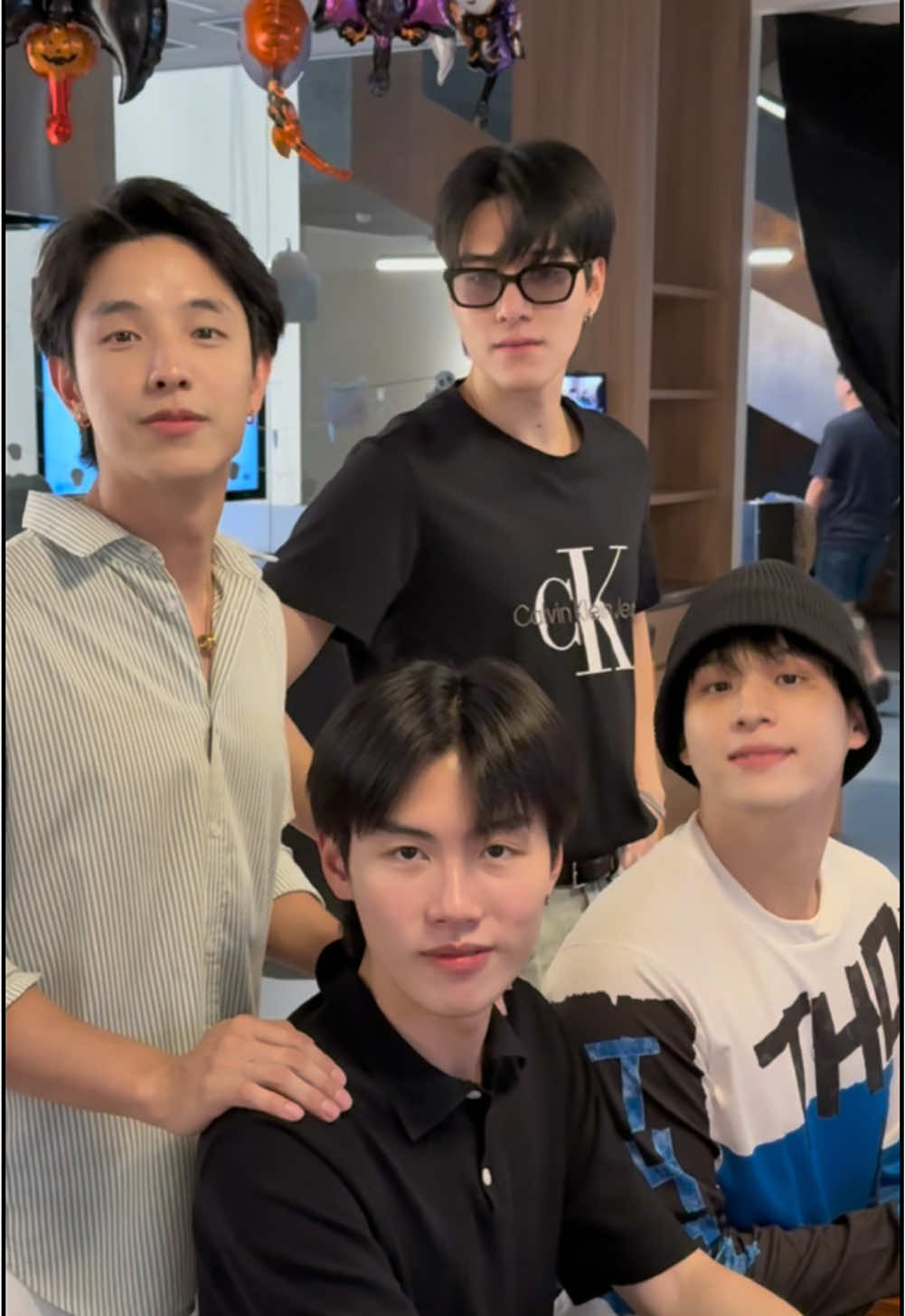 ดีกันวันนึง😎 @hirunkit_ @skiwongravai @ppromxx #tiktokบันเทิง #kayavine #nanihirunkit #skywongravee #ppromxx_ #highschoolfrenemy 