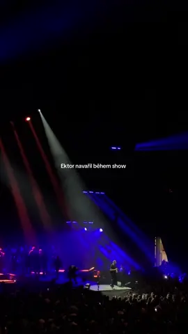 nový song venku už za pár dní💯🙏🤫 tlaaaak. Album brzo😎 atmosféra byla neskutečná. #detektor #o2arena #o2arenaprague #show #leakedmusic #album #professor @Ektor 