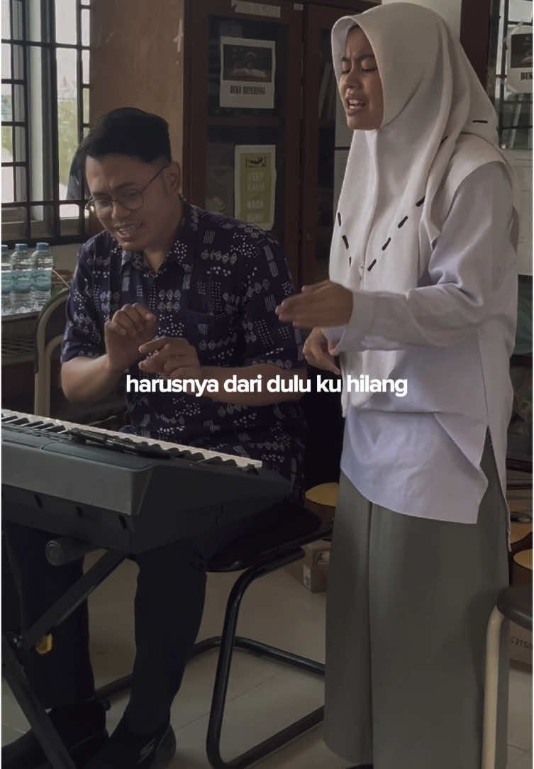 Bagus banget🥹🥀 #keraskepala #meiska #cover #liriklaguviral #fyp 🎥 : @Tri Adinata 