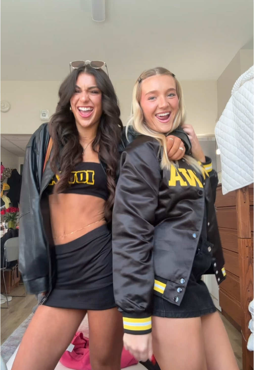 happy gameday to all who celebrate 🐥🏈#uiowa #fyp 