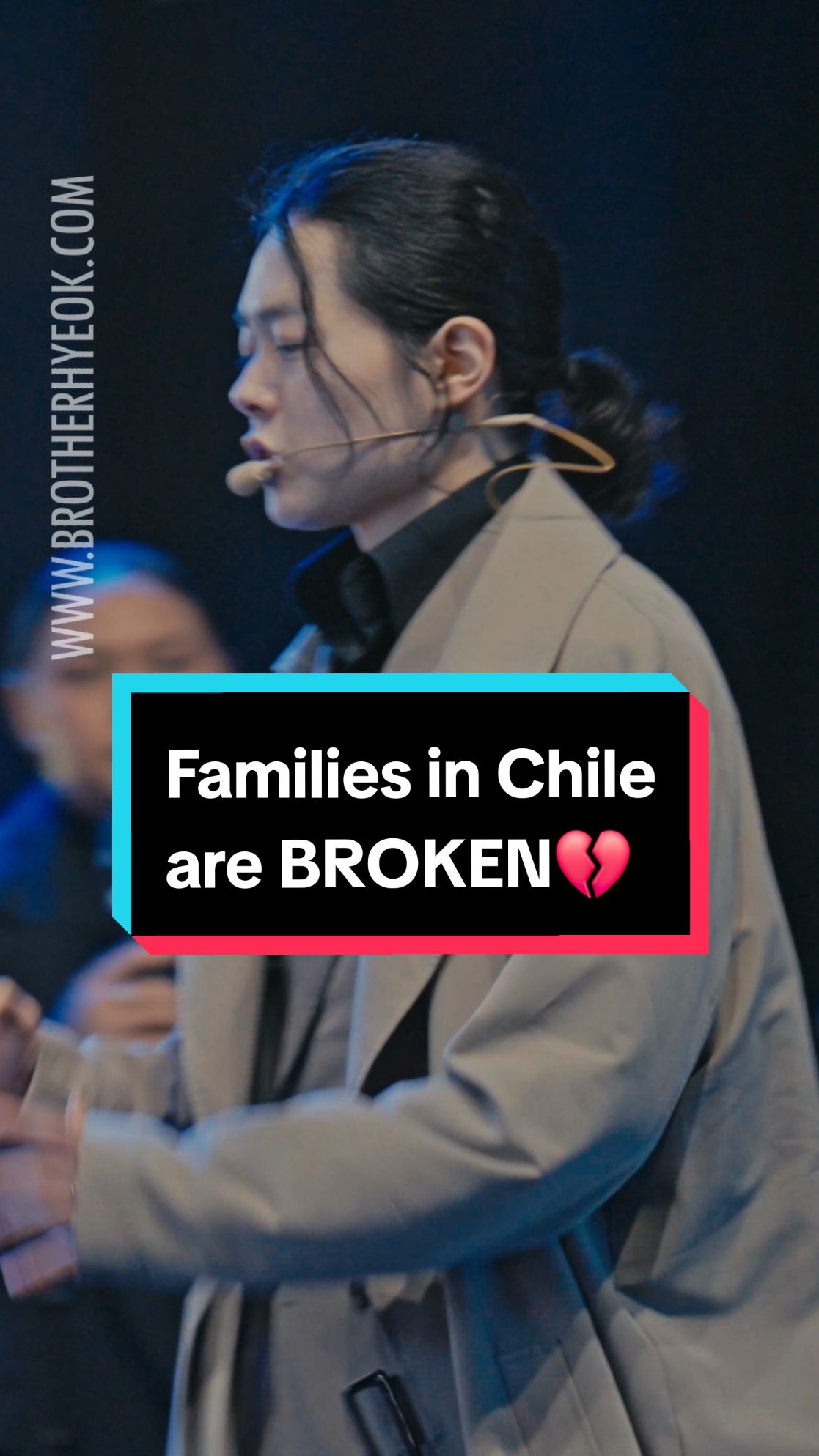 Families in Chile are broken. . . . . . . . . . . #brotherhyeok #foryou #parati #hyeokpark #tiktokviral #viral #fyp 