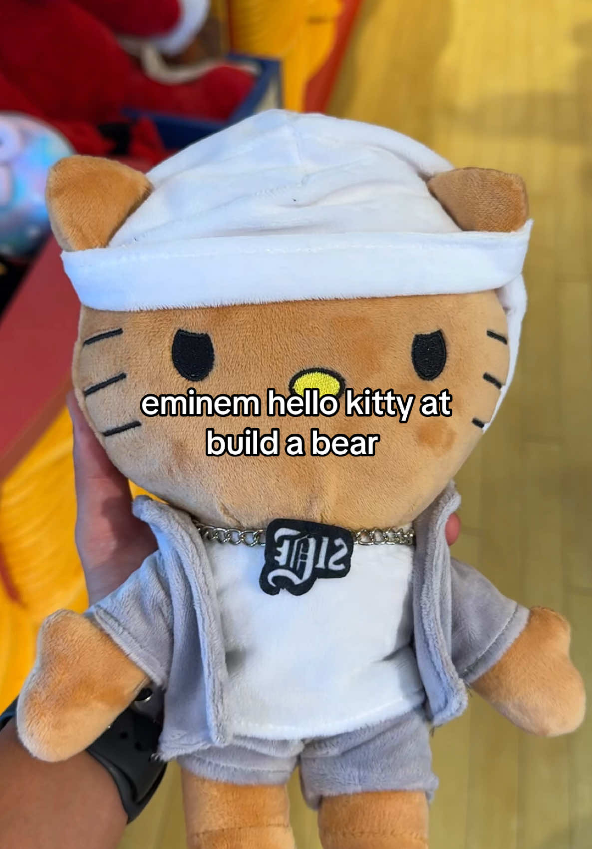 Slim shady kitty at build a bear! Jkk I make them.. #hellokitty #hellokittylover #plushies #eminem #slimshady #buildabear 