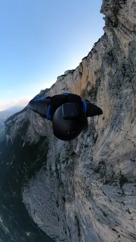 BASE jump line twists 😳