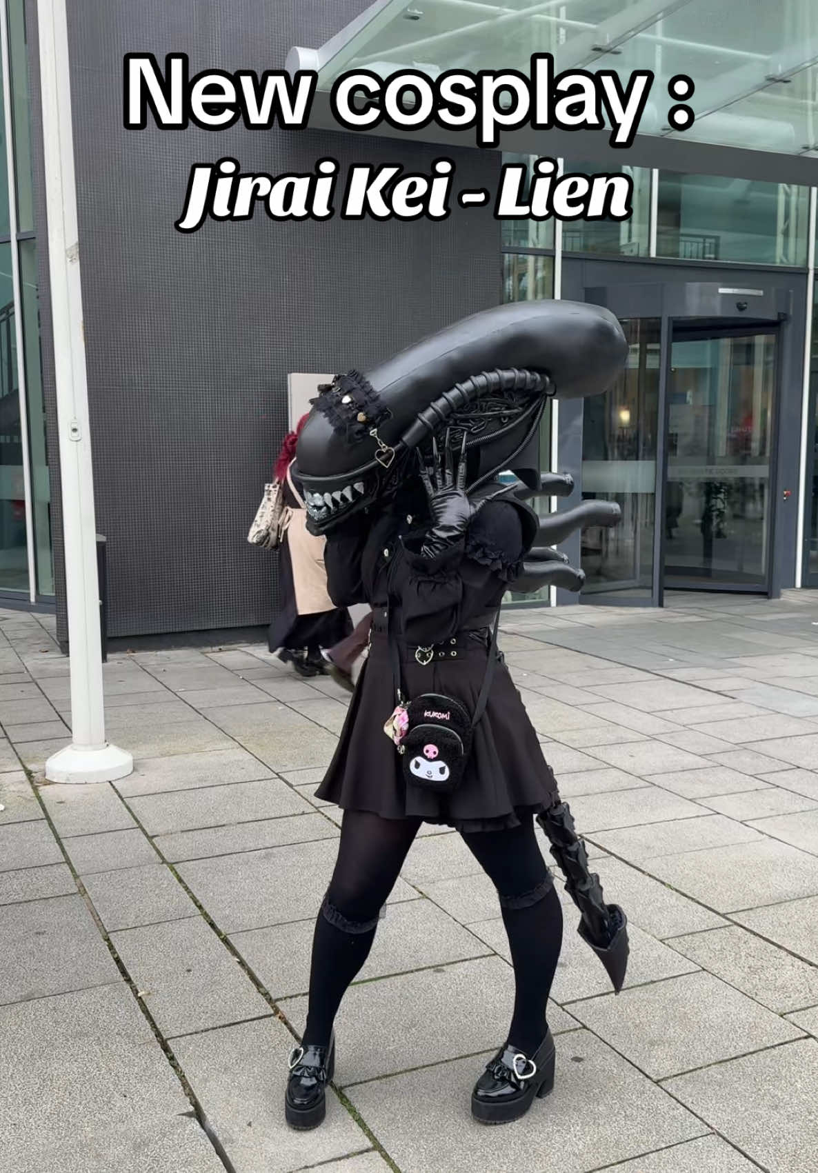 My cosplay today from London MCM, its my Xenomorph x Jirai Jei character 🖤 #cosplayer #animeconvention #jfashion #jiraikei #kawaiiaesthetic #cosplaymakeup #halloweenlook 