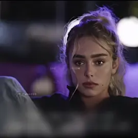 בלתי נסבל כמה הדמות שלה עברה והיא הכי טובה שם #גלרומנו #funedit #בעלתהחלומות 