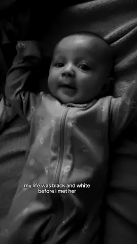 My sweet smiley girl. Time please slow down. #CapCut #EmersynEve #infant #mybaby 