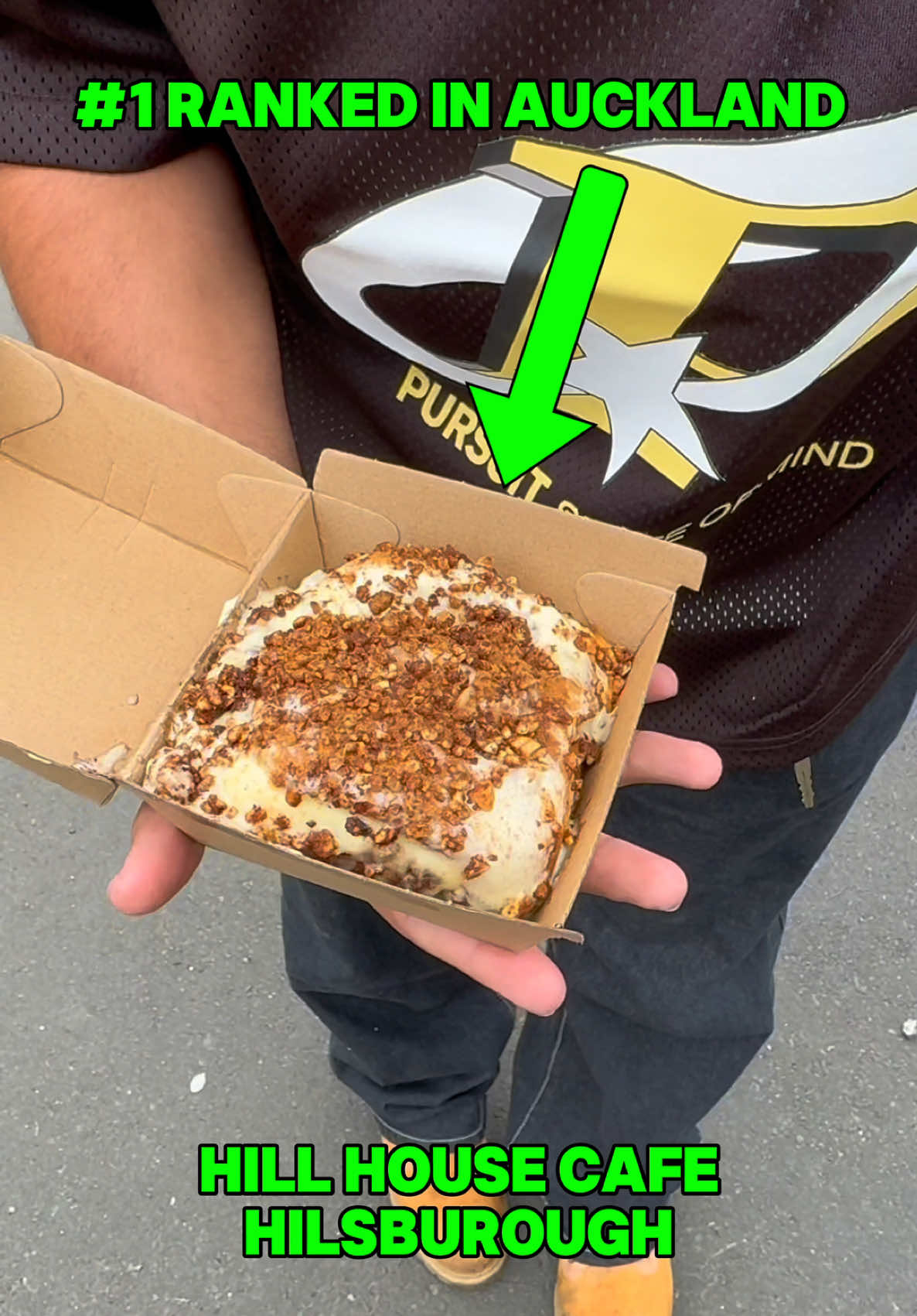 I Tried Aucklands Number one rated cinnamon bun to see if theyre really that good! #nz #fyp #foodreview #cinnamonroll 