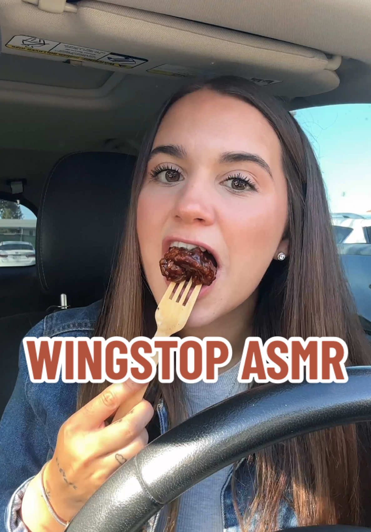 @Wingstop ASMR eat with me 🤤🔥  #wingstop #food #review #foodreview #asmr #eatingsounds #eatwithme #eatingasmr #foodtiktok 