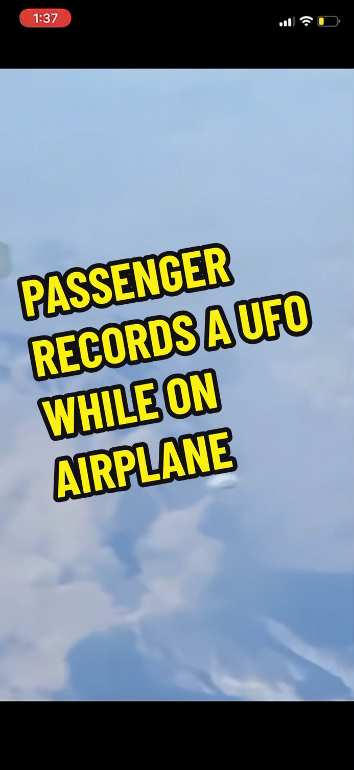 PASSENGER RECORDS A UFO WHILE ON AIRPLANE  #johnboyscreepycontent416 #UFOdisclosure #viralvideo #UFO #aliens #RealORFake #tiktok #treanding #ufofootage #fyp #neverbeforeseen 