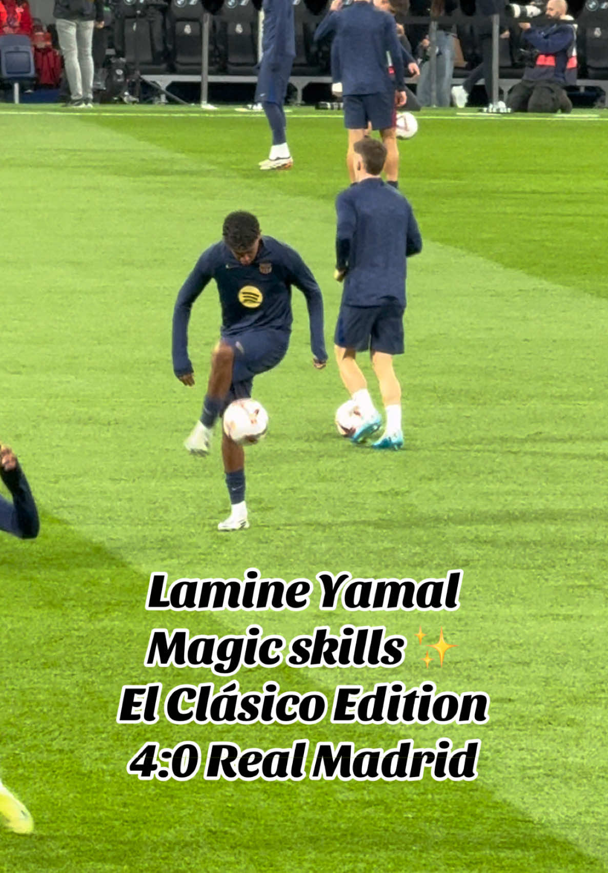 @Lamine Yamal @babatrosss #ElClasico #lamineyamal #yamal #tricks #realmadridfc #barca #barcelona #2024 #2025 #ballondor #bestplayer #footballtiktok #laliga 