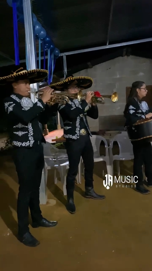 Seguimos con más Serenatas 🥳 Publicidad realizada por J.A Music Studios #todotipodeventos #fiesta #celebrando #felizcumpleaños #musicaenvivo #cumpleaños #mariachiviral #mariachitiktok #viral #musica #video #videosvirales #videosviralestiktok #guatemala🇬🇹 #humor #musicos #musicostiktok #videos #mariachi #guatemala 