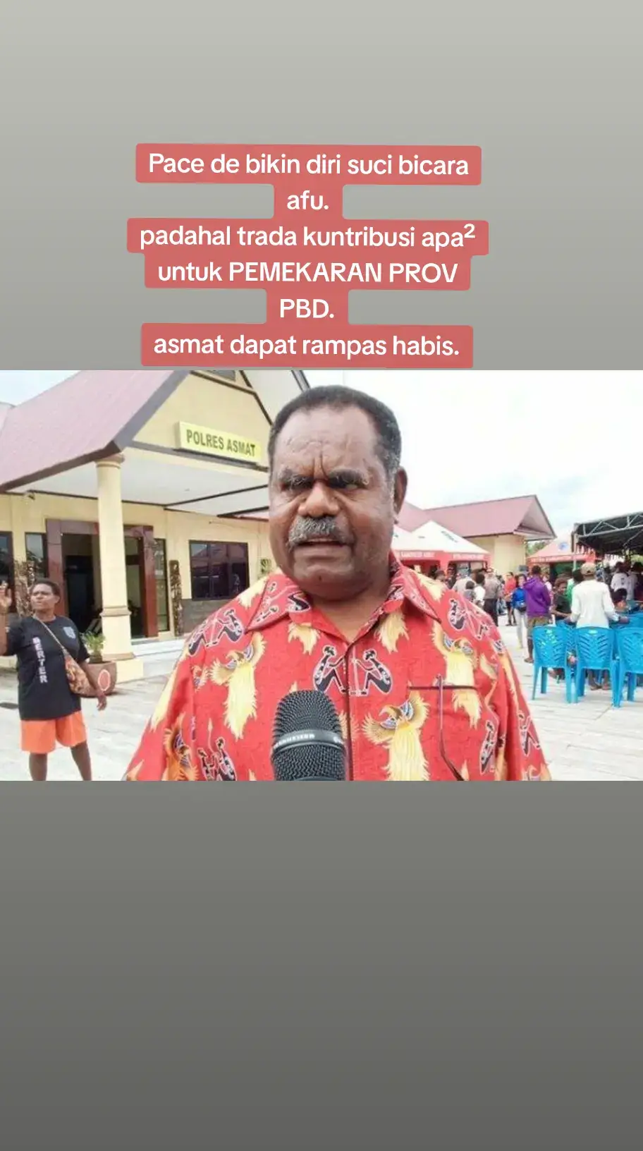 Elisa Kambu, calon bupati terpilih Kabupaten Asmat, Provinsi Papua, Rabu, (10/2/2021) dilaporkan ke Mabes Polri. Elisa diduga korupsi dan menyalahgunakan kekuasaan selama menjabat Bupati Asmat periode 2015-2020. Calon Bupati terpilih Asmat itu diduga memotong dana per bulan sebesar Rp 16 miliar selama lima tahun berturut- turut dari total dana sekitar Rp 1 triliun. Akibatnya, sebanyak 224 kampung penerima dana tersebut mengalami kerugian. Kasus ini telah dilaporkan Lembaga Masyarakat Asmat (LMA) Kabupaten Asmat namun tak kunjung diselesaikan aparat penegak hukum. 