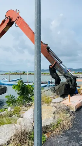 Macam spiderman dah gaya tu 😅 #dredging #hardskills #spiderman #excavator #fyp 